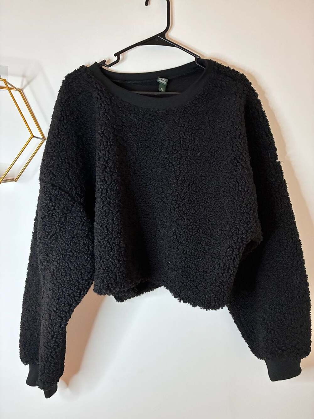 Wild Fable Black Sherpa Fleece Cropped Crewneck Pullover Sweatshirt
